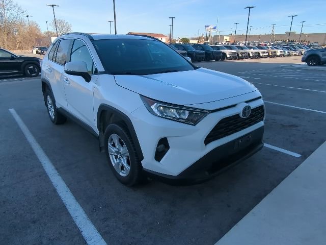 Used 2021 Toyota RAV4 XLE w/ Convenience Package AWD/4WD image 14
