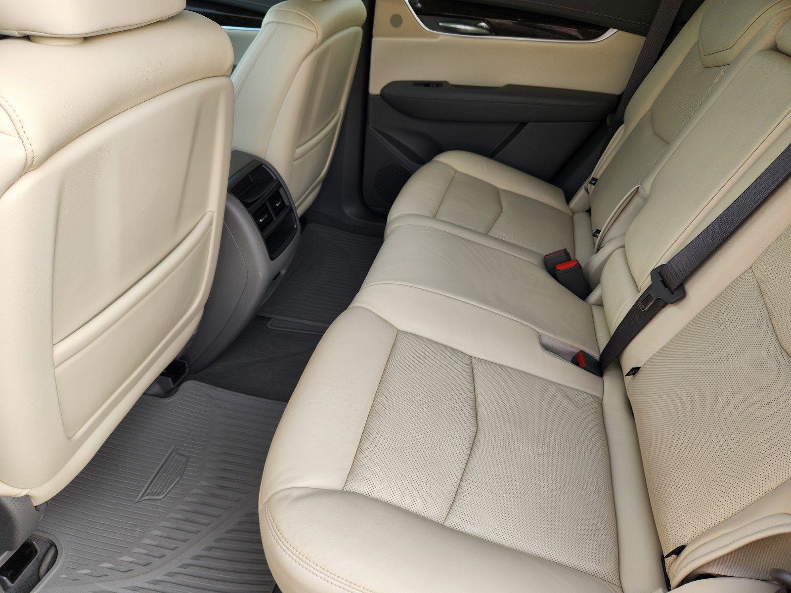 Used 2019 Cadillac XT5 Luxury FWD image 13