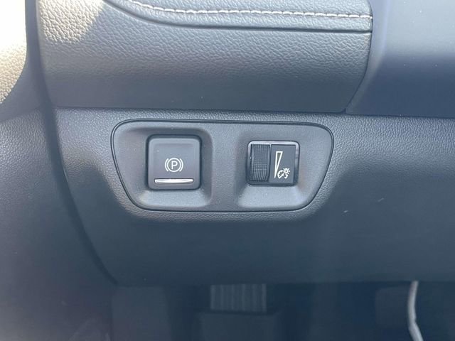 Used 2023 GMC Acadia SLE w/ Driver Convenience Package FWD image 26