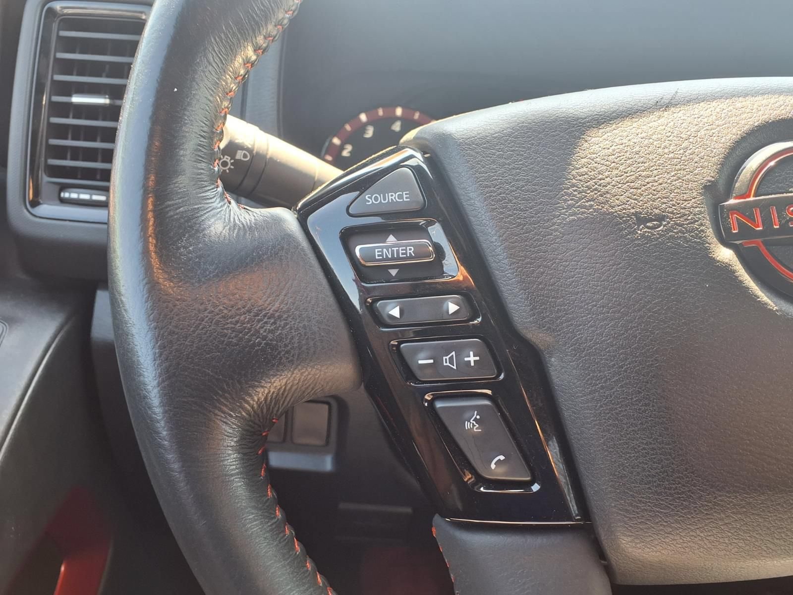 Used 2024 Nissan Frontier Pro-X RWD image 14