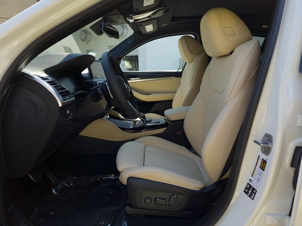 New 2025 BMW X4 xDrive30i w/ Premium Package image 10