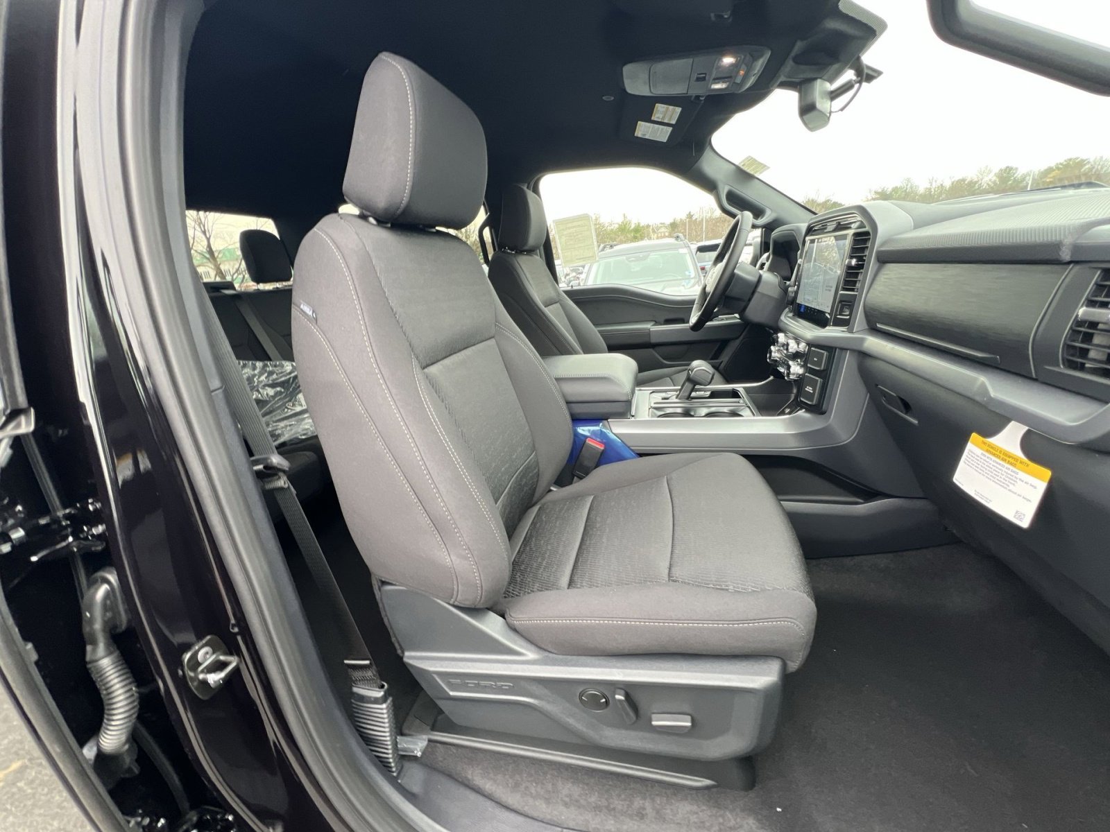 New 2026 Ford F150 XLT w/ Equipment Group 302A MID image 27