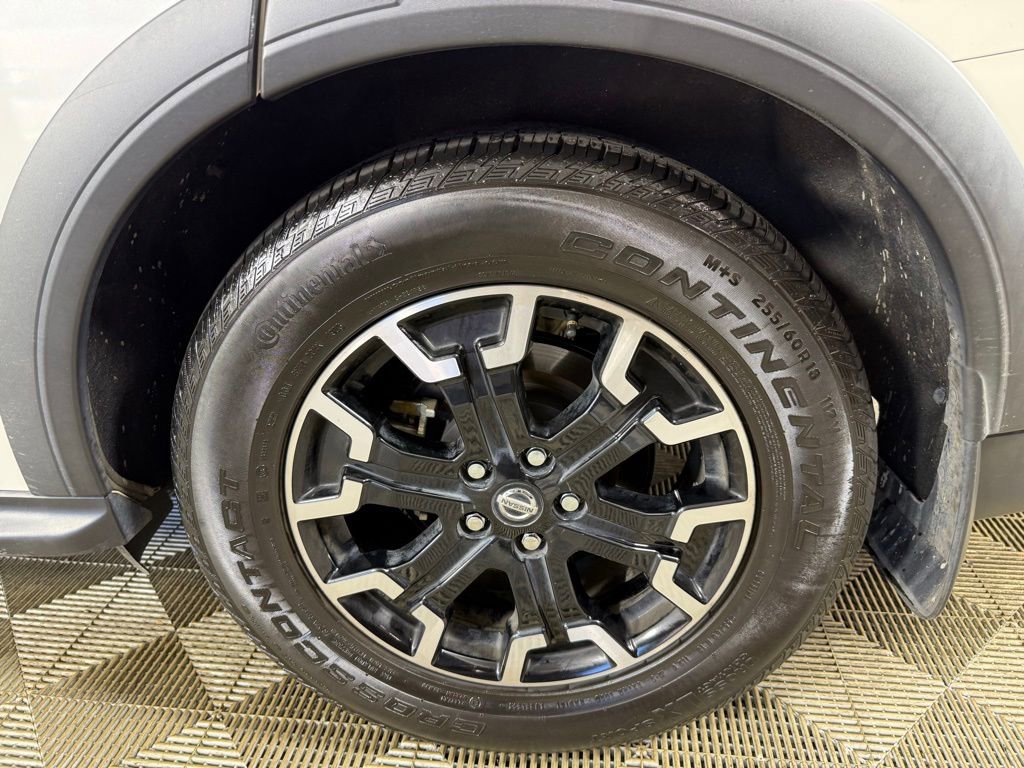 Used 2019 Nissan Pathfinder SL FWD image 11