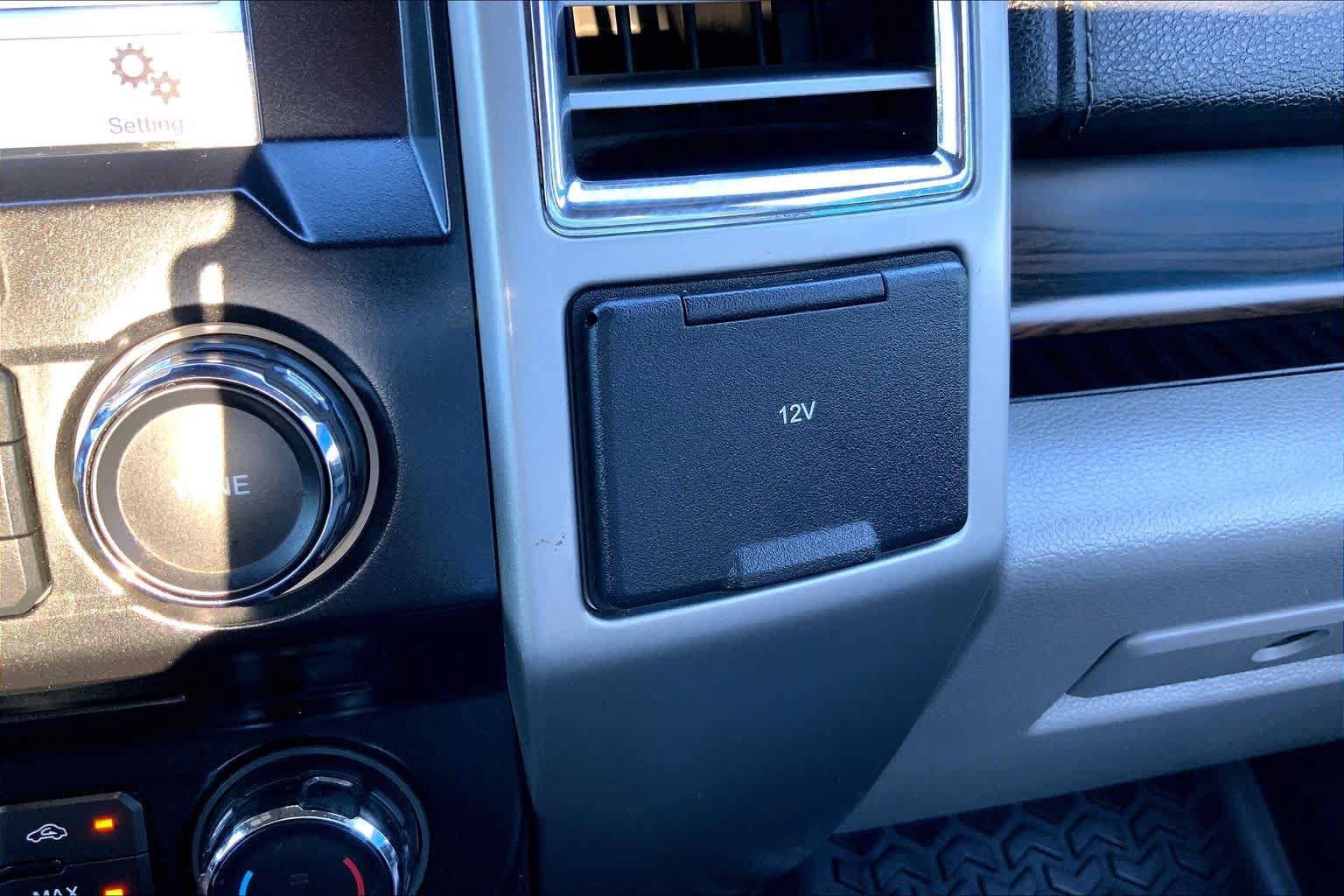 Used 2016 Ford F150 Lariat AWD/4WD image 34