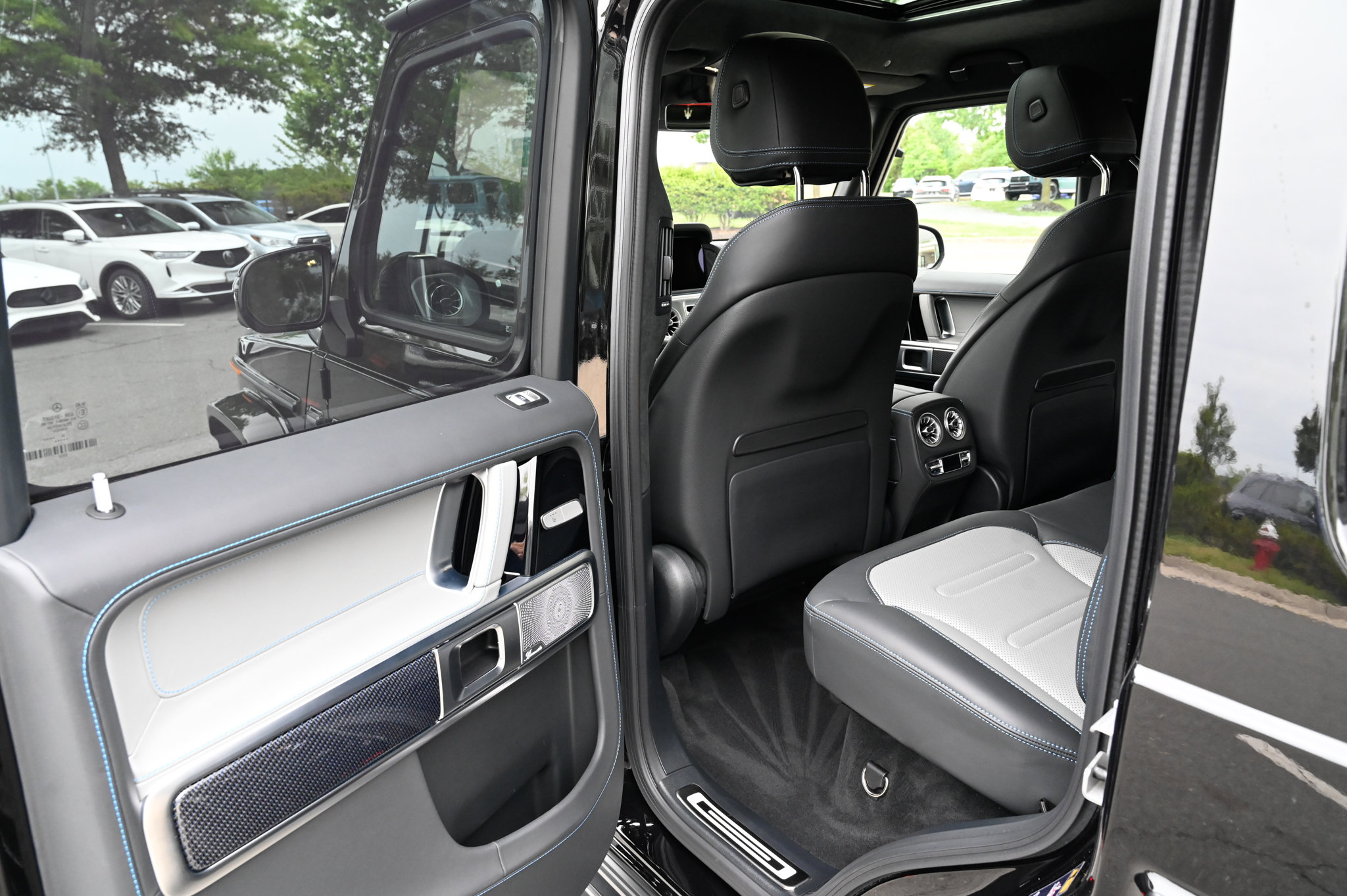 Used 2025 Mercedes-Benz G 580 w/ EQ Technology image 34