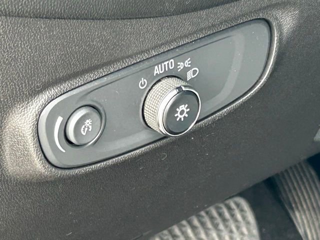 Used 2022 Chevrolet Equinox LT image 30