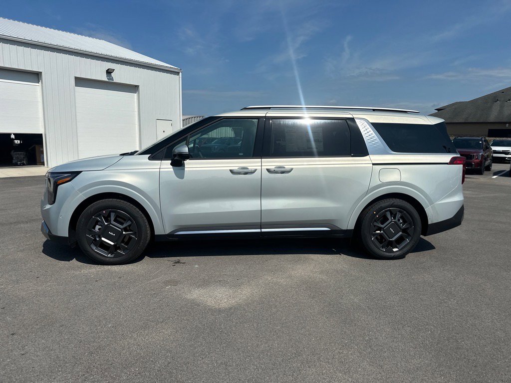 New 2026 Kia Carnival SX image 3
