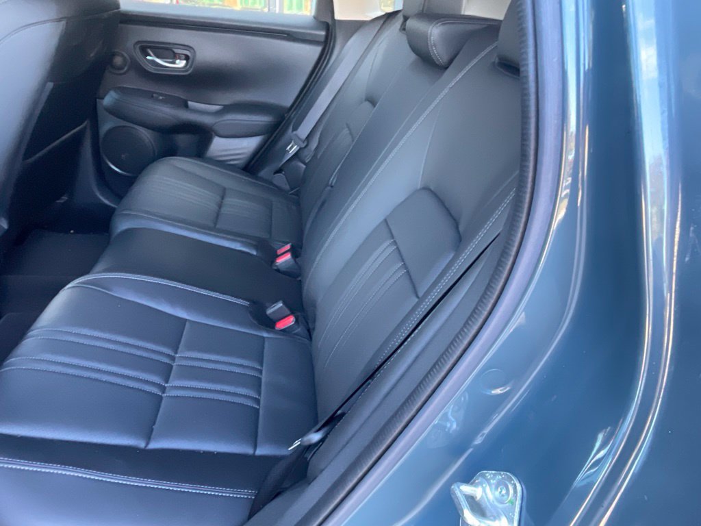Used 2025 Honda HR-V EX-L image 12