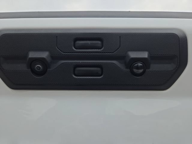 Used 2025 GMC Sierra 1500 SLT AWD/4WD image 16