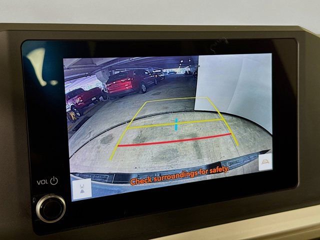 Used 2024 Toyota Tacoma TRD Off-Road image 16