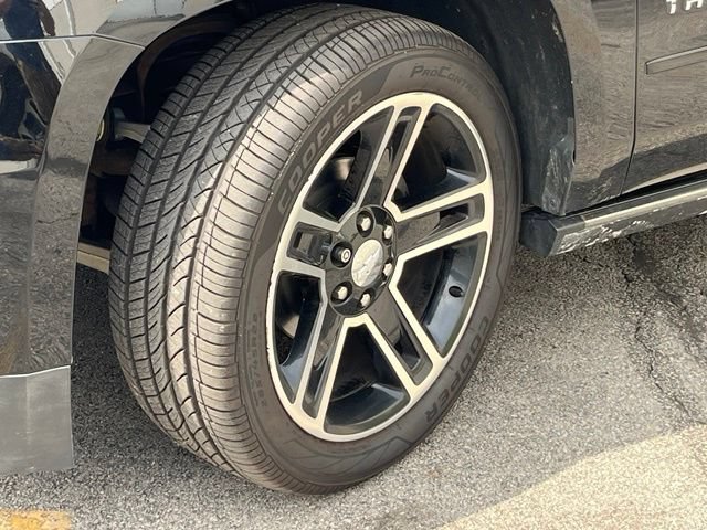 Used 2015 Chevrolet Tahoe LTZ AWD/4WD image 3