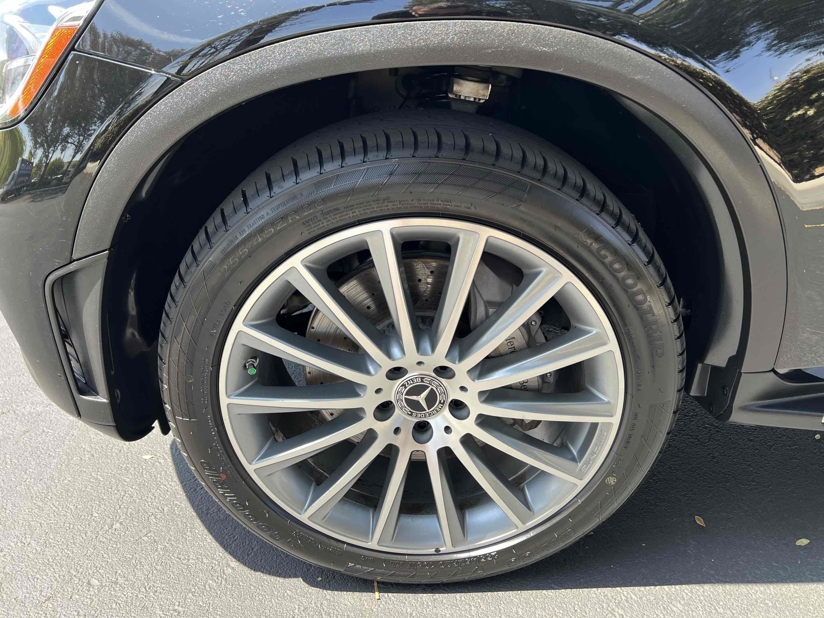 Used 2020 Mercedes-Benz GLC 300 4MATIC Coupe image 54