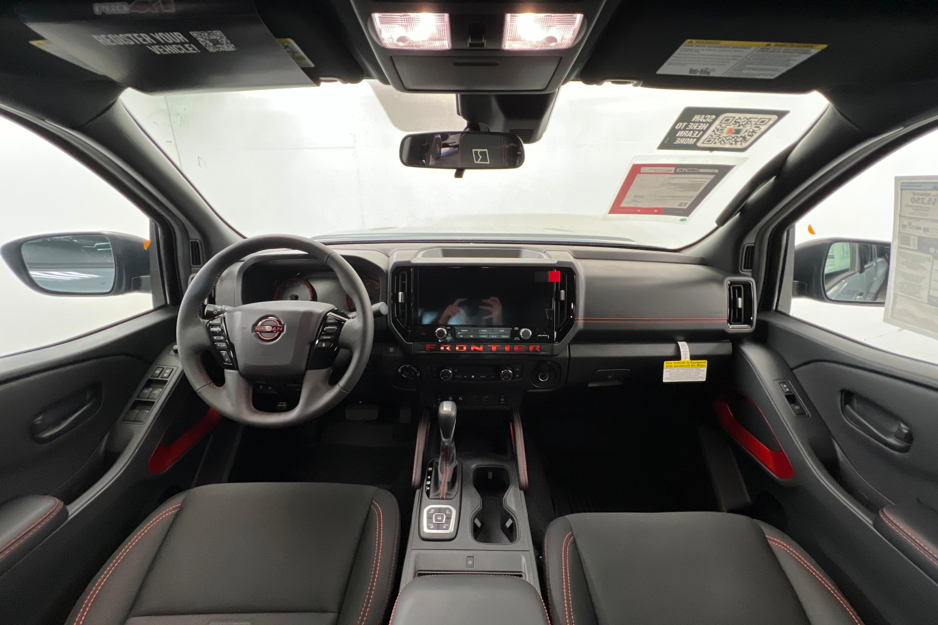 New 2026 Nissan Frontier PRO-4X w/ Pro-4x Convenience Package image 9