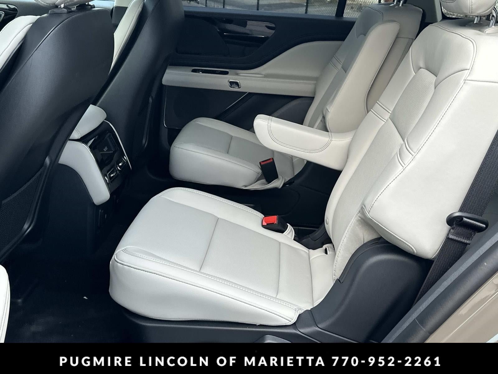 New 2026 Lincoln Aviator 2WD image 21