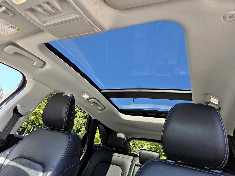 Certified 2022 Ford Escape SEL w/ Technology Package image 10