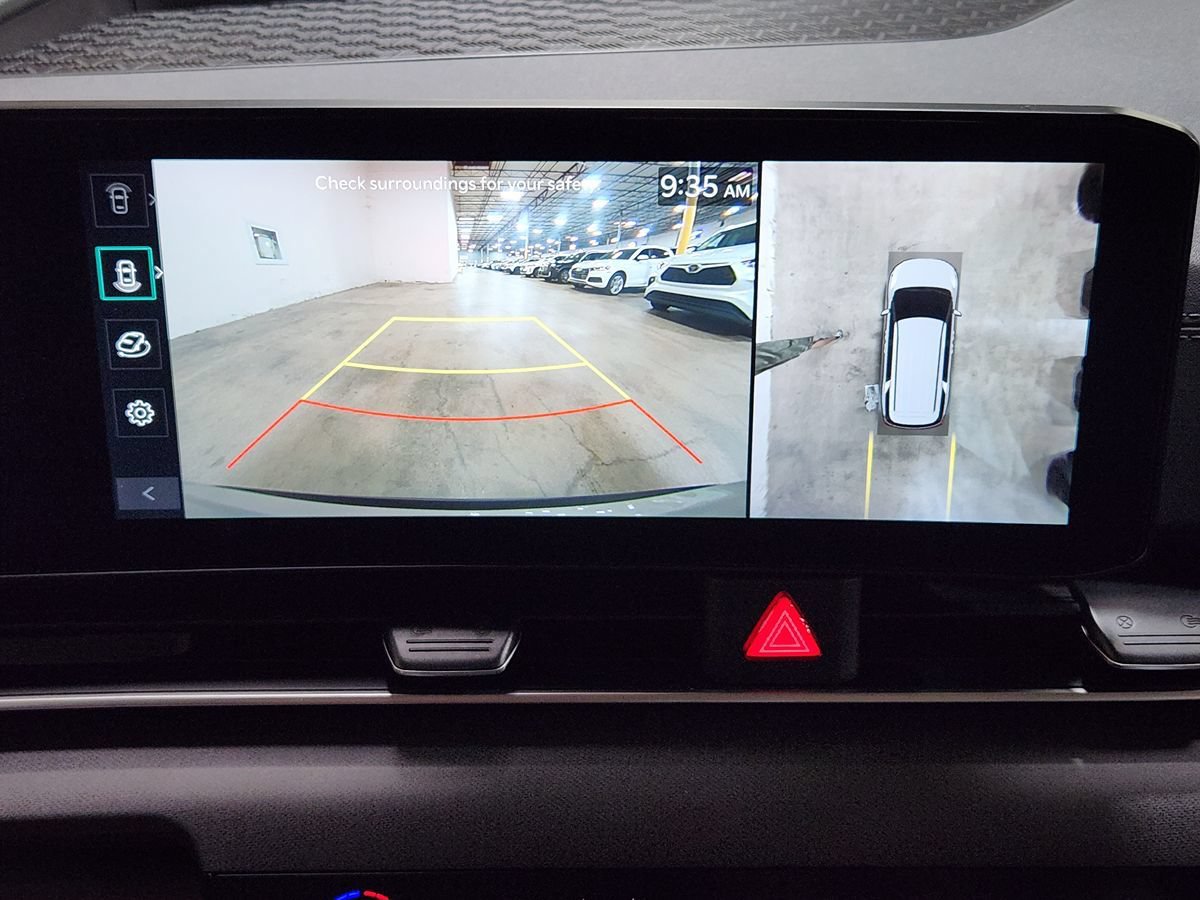 Used 2025 Kia Carnival SX FWD image 35