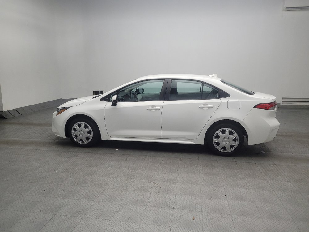 Used 2022 Toyota Corolla LE FWD image 3