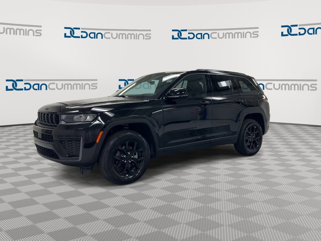 New 2026 Jeep Grand Cherokee Altitude RWD image 4