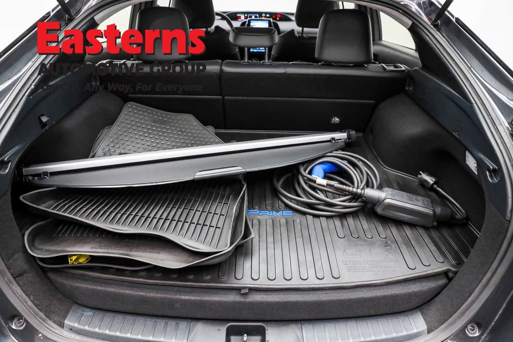 Used 2022 Toyota Prius Prime XLE image 9