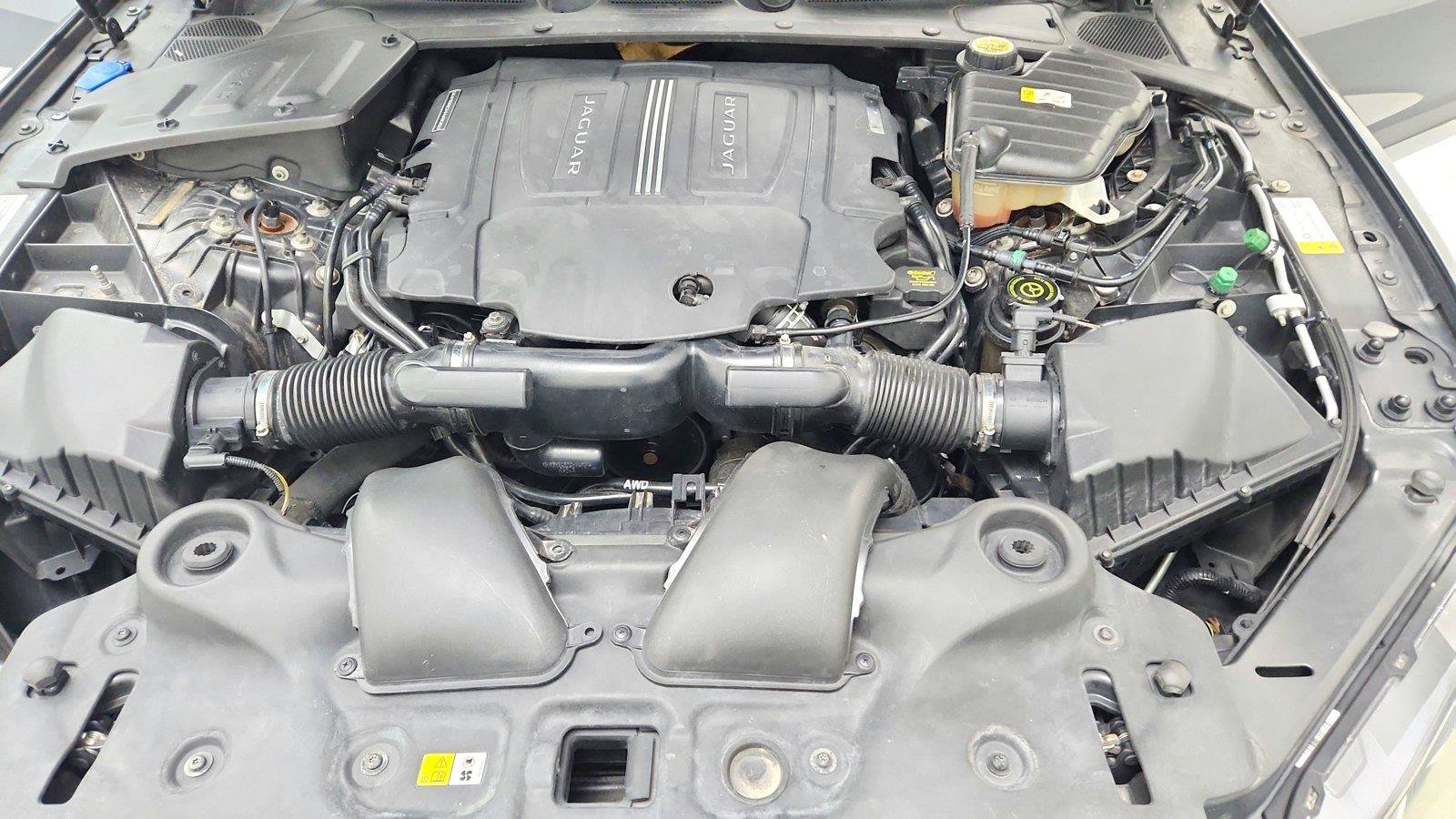 Used 2016 Jaguar XJ L Portfolio AWD/4WD image 37