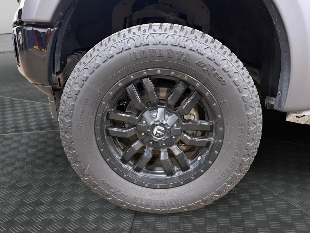 Used 2018 Ford F150 XLT w/ Equipment Group 302A Luxury AWD/4WD image 16