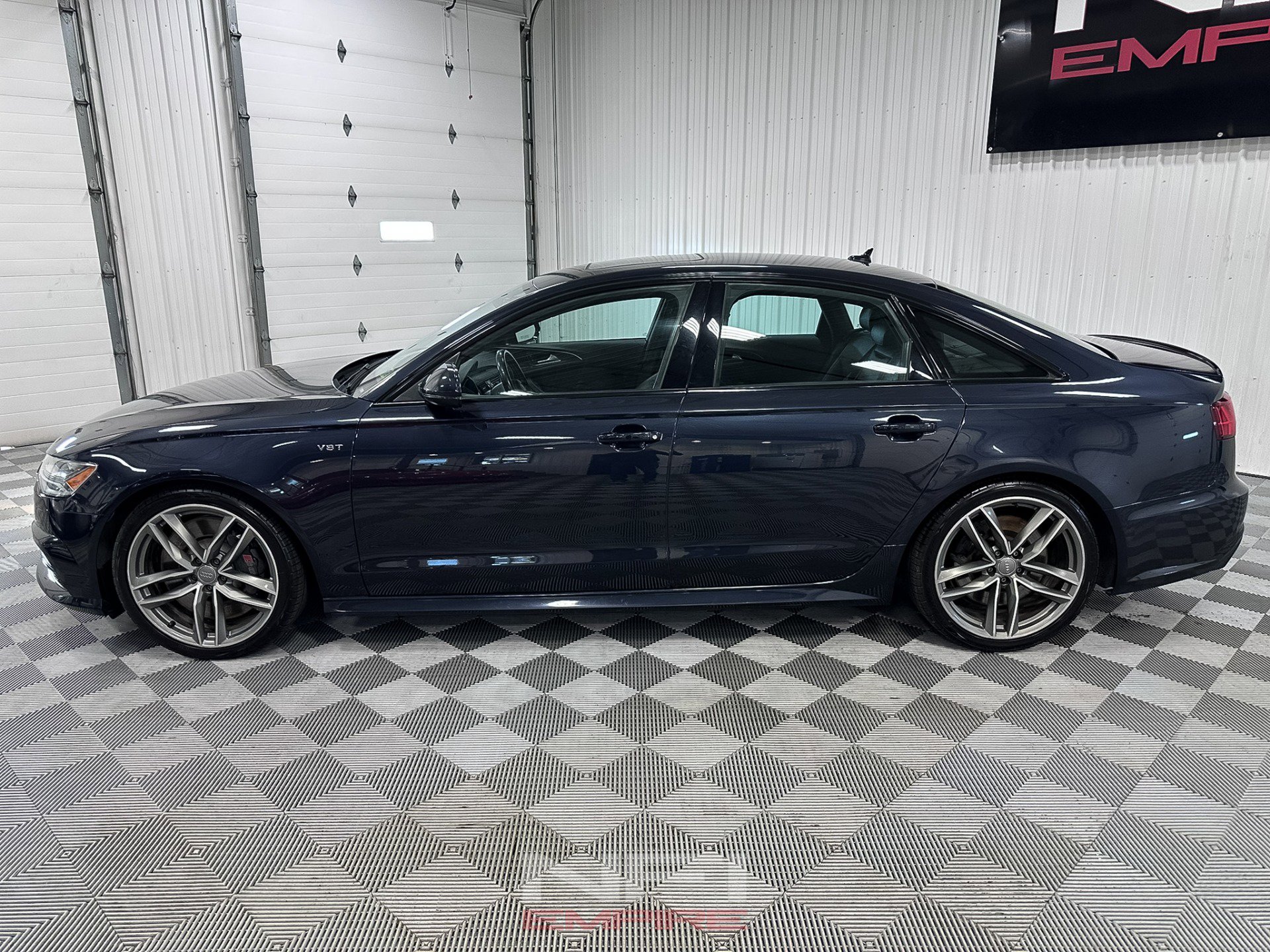 Used 2016 Audi S6 Premium Plus w/ S6 Sport Package image 2