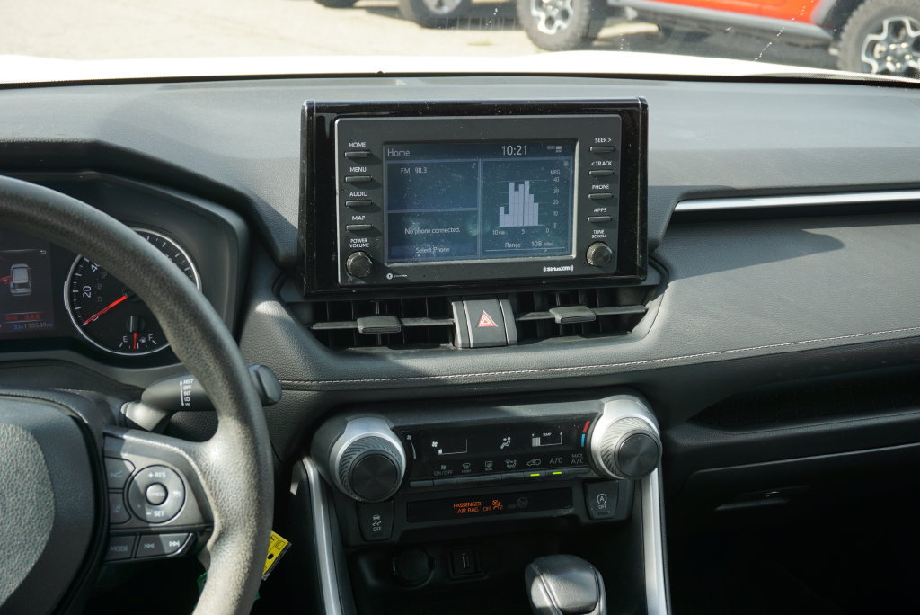 Used 2022 Toyota RAV4 LE AWD/4WD image 14