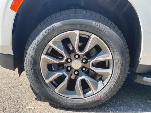 Used 2023 Chevrolet Tahoe LT w/ Luxury Package AWD/4WD image 33