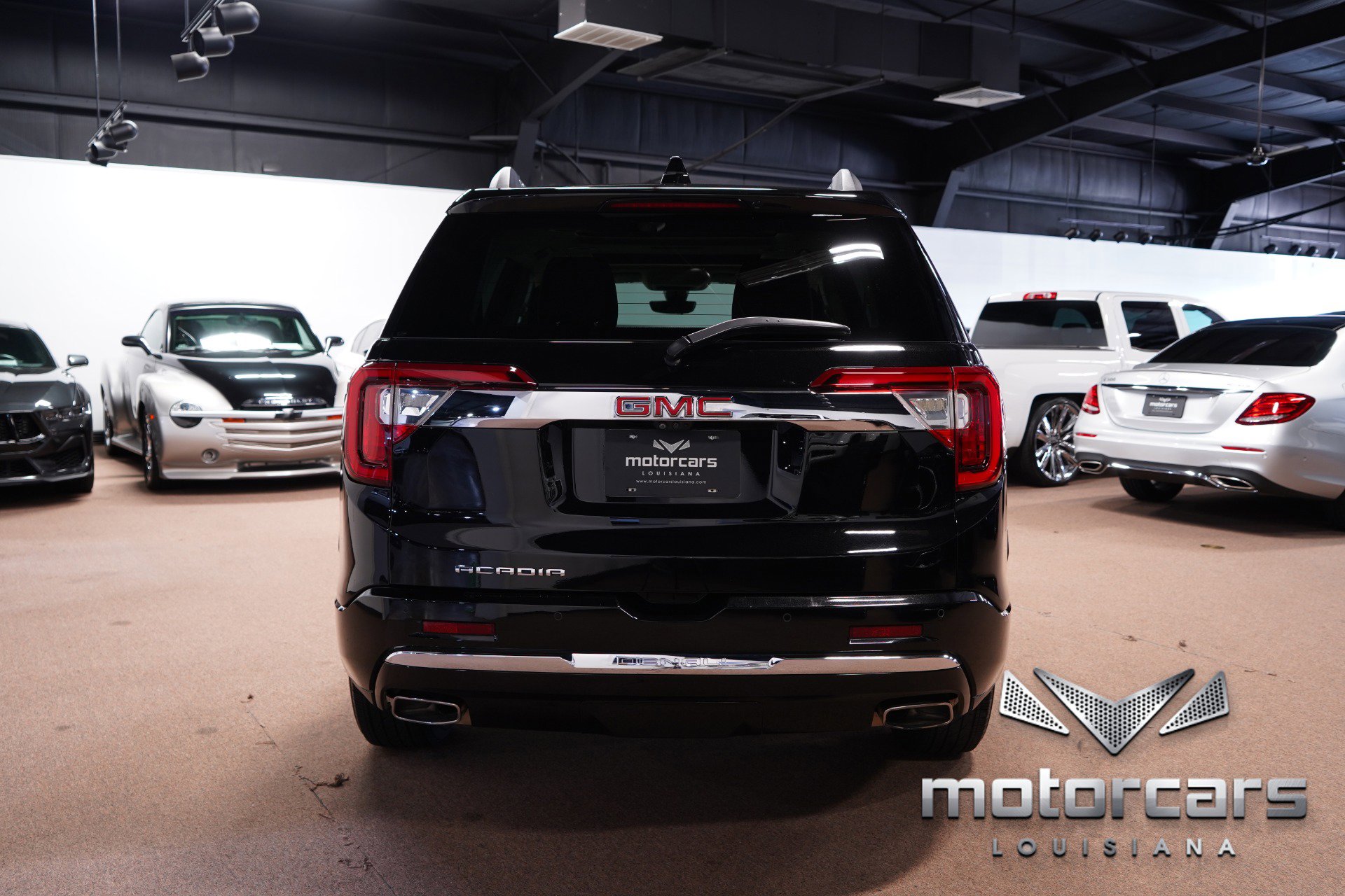 Used 2021 GMC Acadia Denali w/ Denali Technology Package image 6