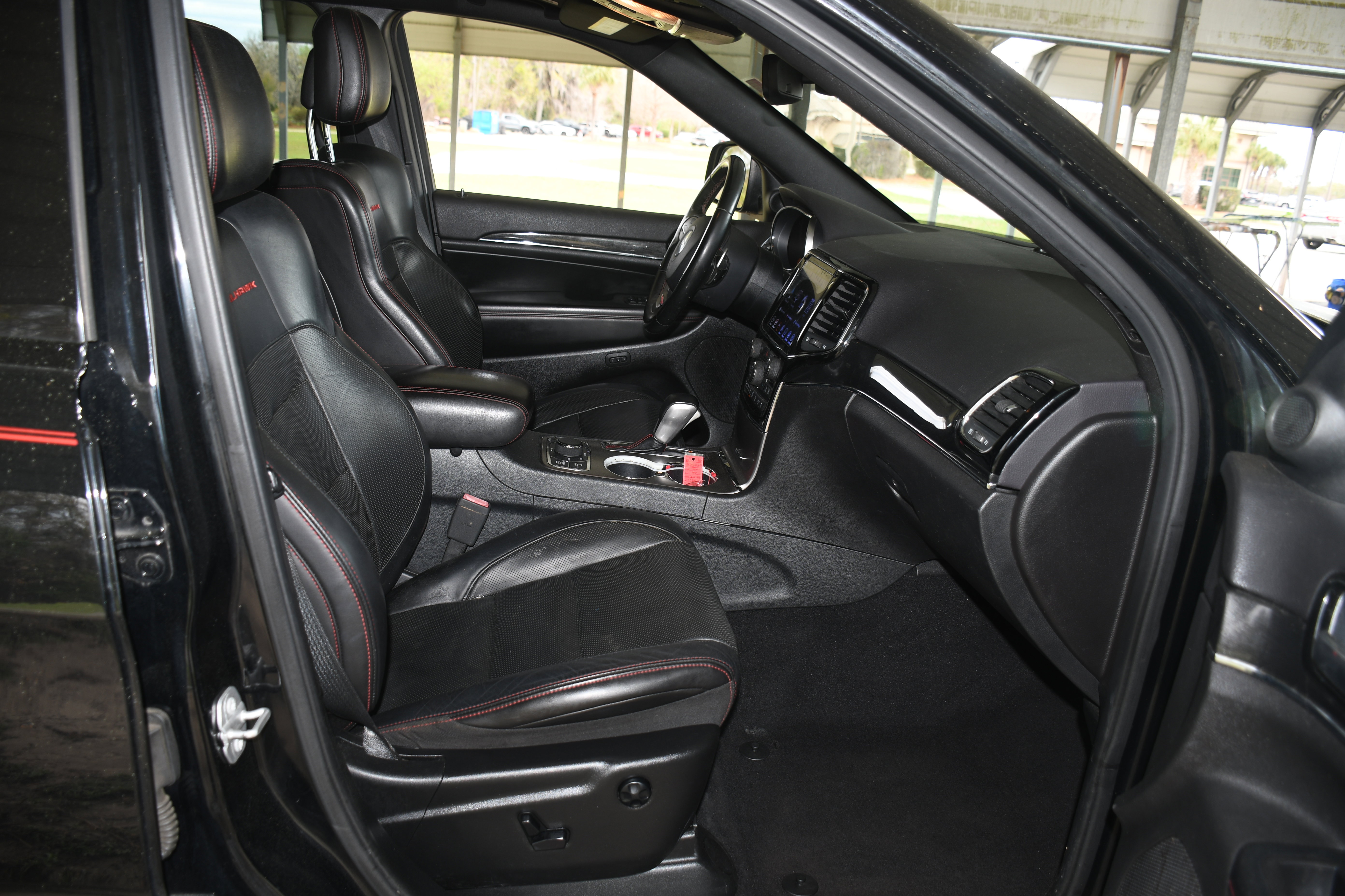 Used 2020 Jeep Grand Cherokee Trailhawk w/ Trailhawk Luxury Group image 24