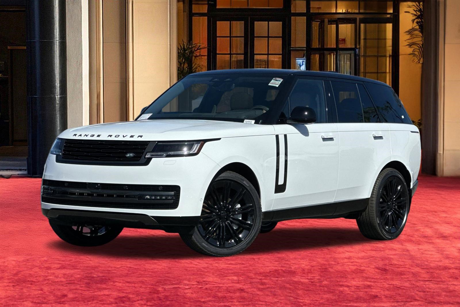 New 2026 Land Rover Range Rover SE image 2