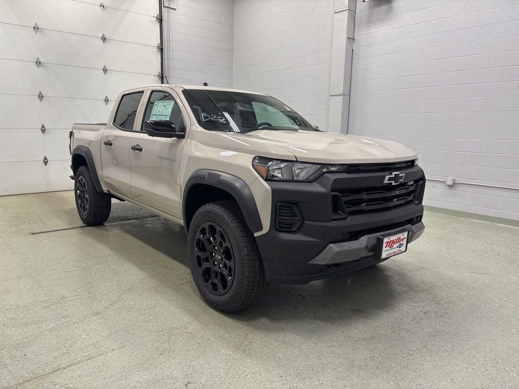 New 2026 Chevrolet Colorado Trail Boss AWD/4WD image 2