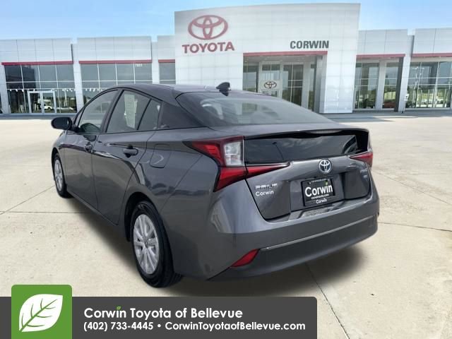 Used 2022 Toyota Prius L Eco video 3
