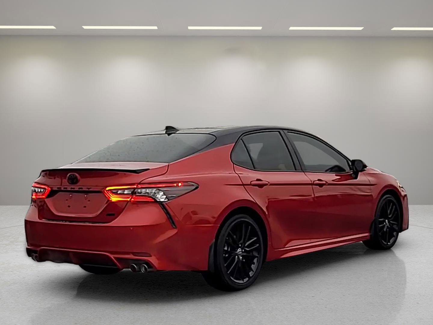 Used 2023 Toyota Camry XSE image 9