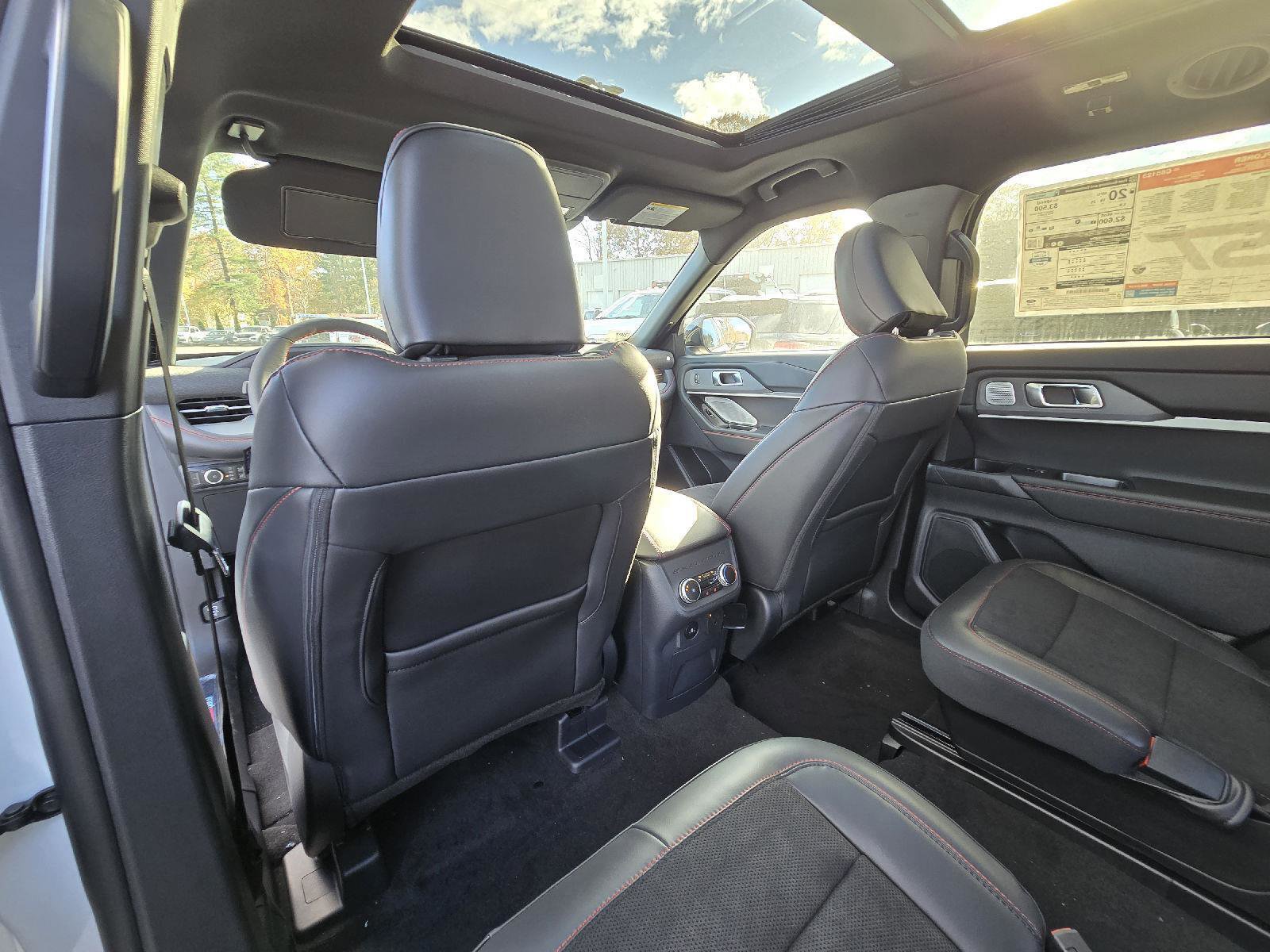 New 2025 Ford Explorer ST w/ Sun And Sound Package image 9