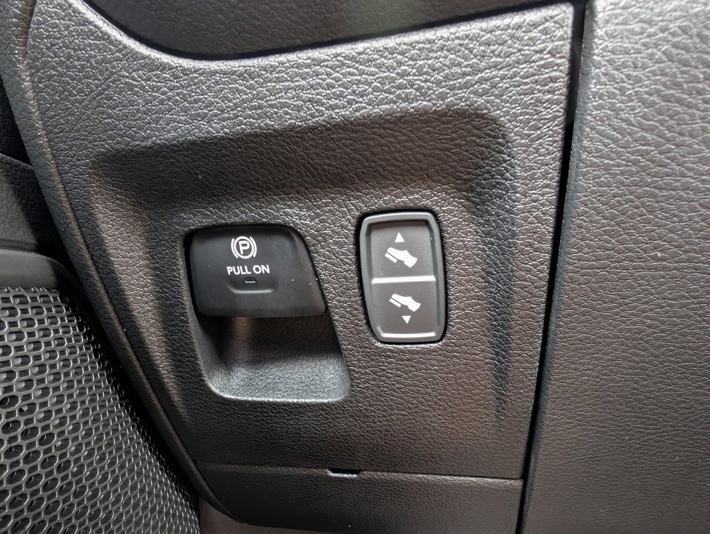 New 2026 RAM 1500 4x4 Crew Cab image 38