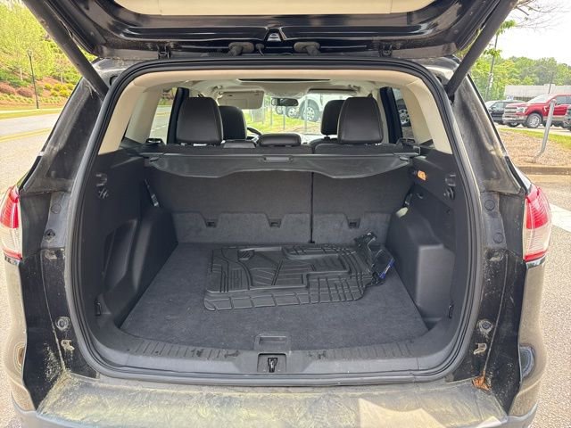 Used 2016 Ford Escape SE w/ SE Chrome Package FWD image 4