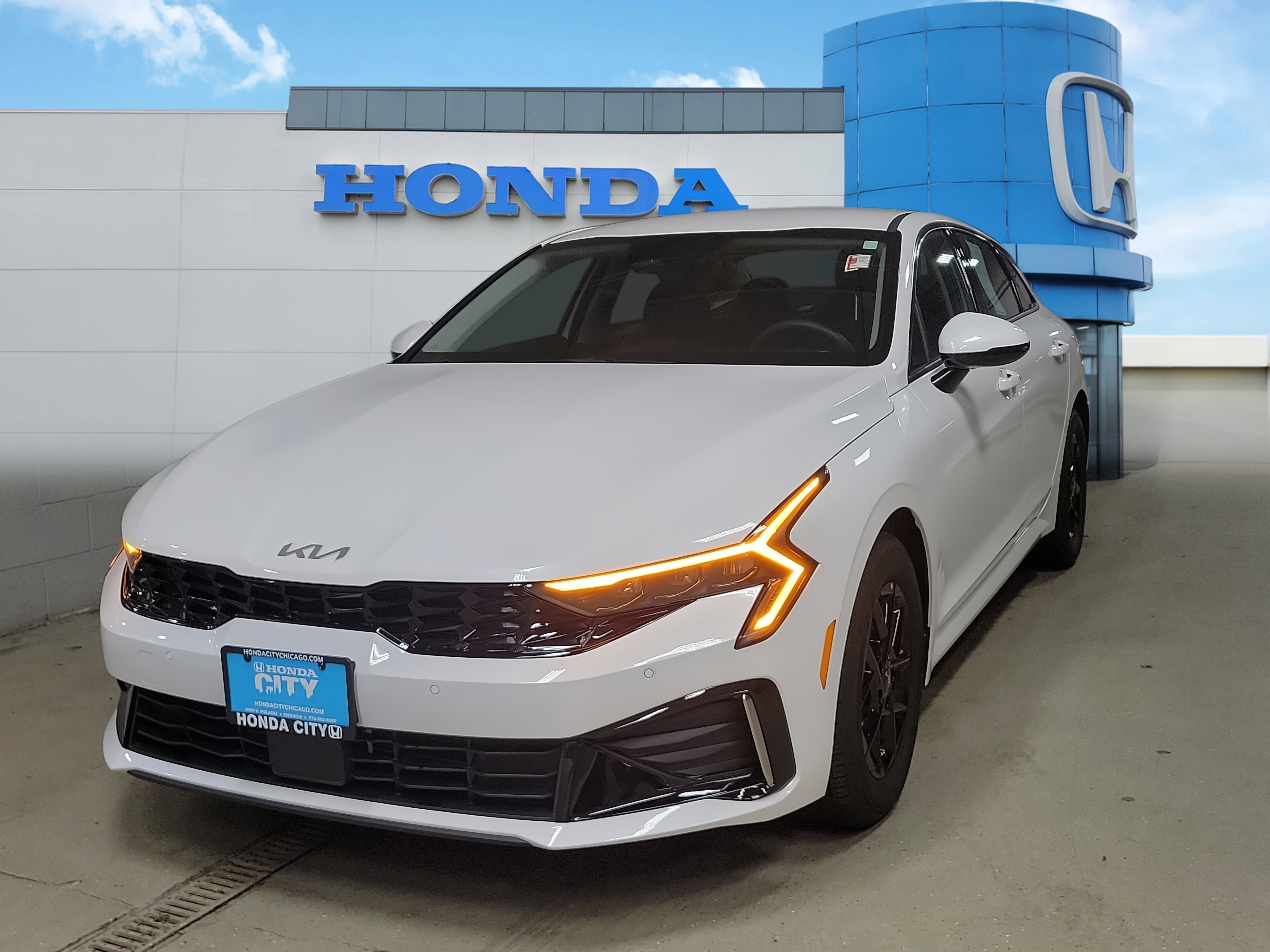Used 2026 Kia K5 LXS FWD image 2