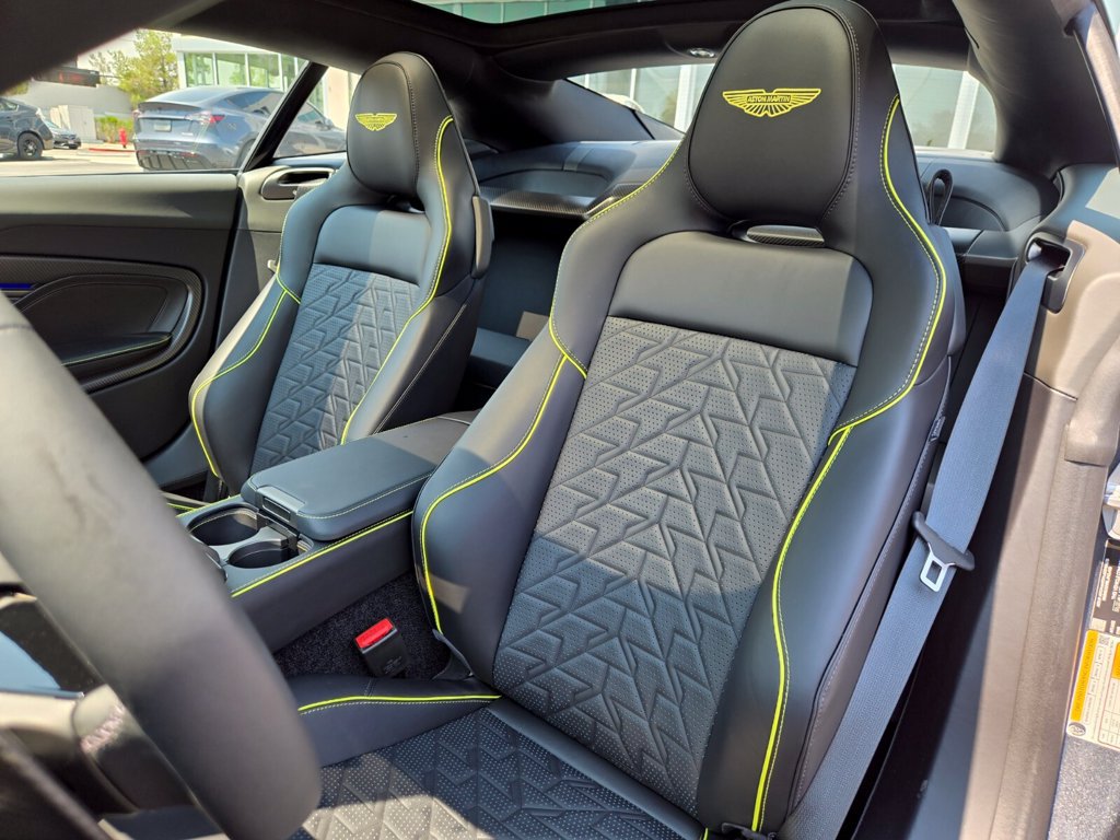 New 2025 Aston Martin Vanquish RWD image 25