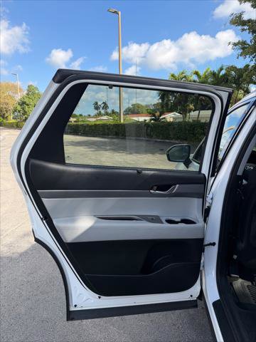 Used 2020 Hyundai Palisade SEL w/ Convenience Package image 17