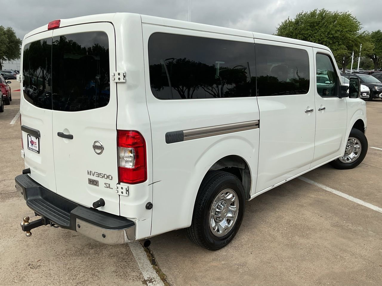 Used 2014 Nissan NV 3500 SL w/ Technology Package image 5