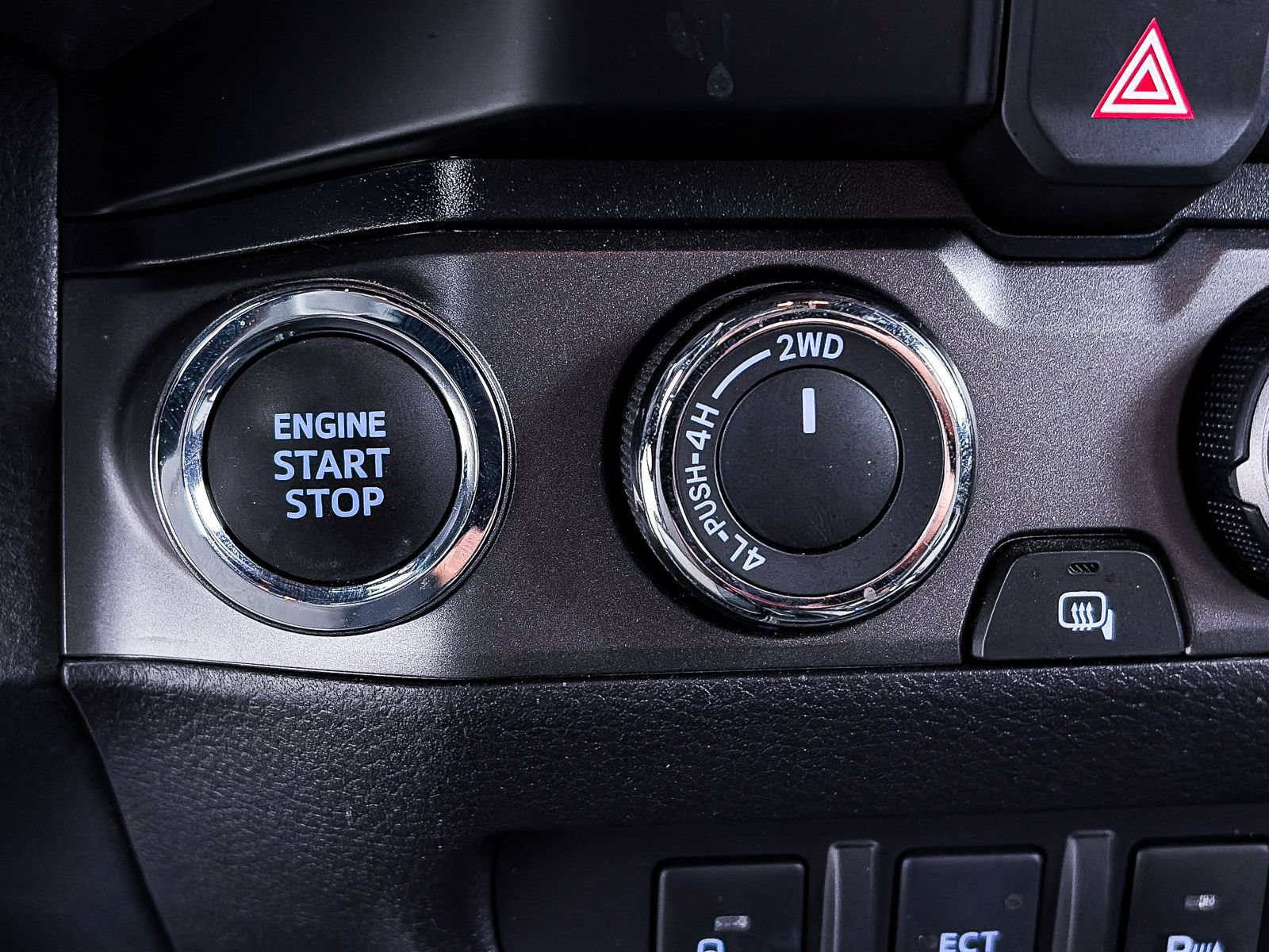 Used 2023 Toyota Tacoma TRD Sport AWD/4WD image 6