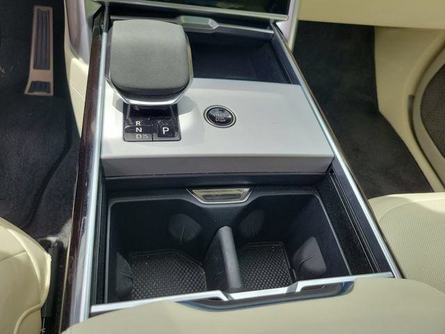 Used 2024 Land Rover Range Rover Long Wheelbase Autobiography AWD/4WD image 34