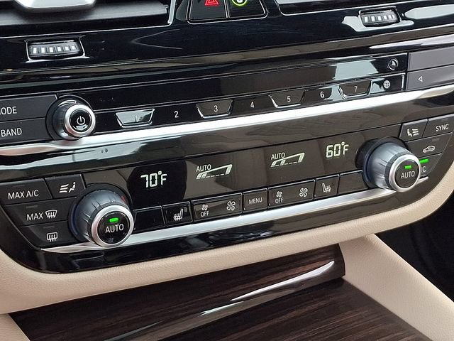 Used 2023 BMW 540i xDrive w/ Premium Package AWD/4WD image 16