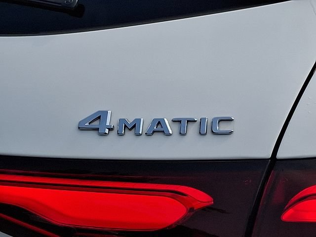 Used 2023 Mercedes-Benz GLC 300 4MATIC image 35