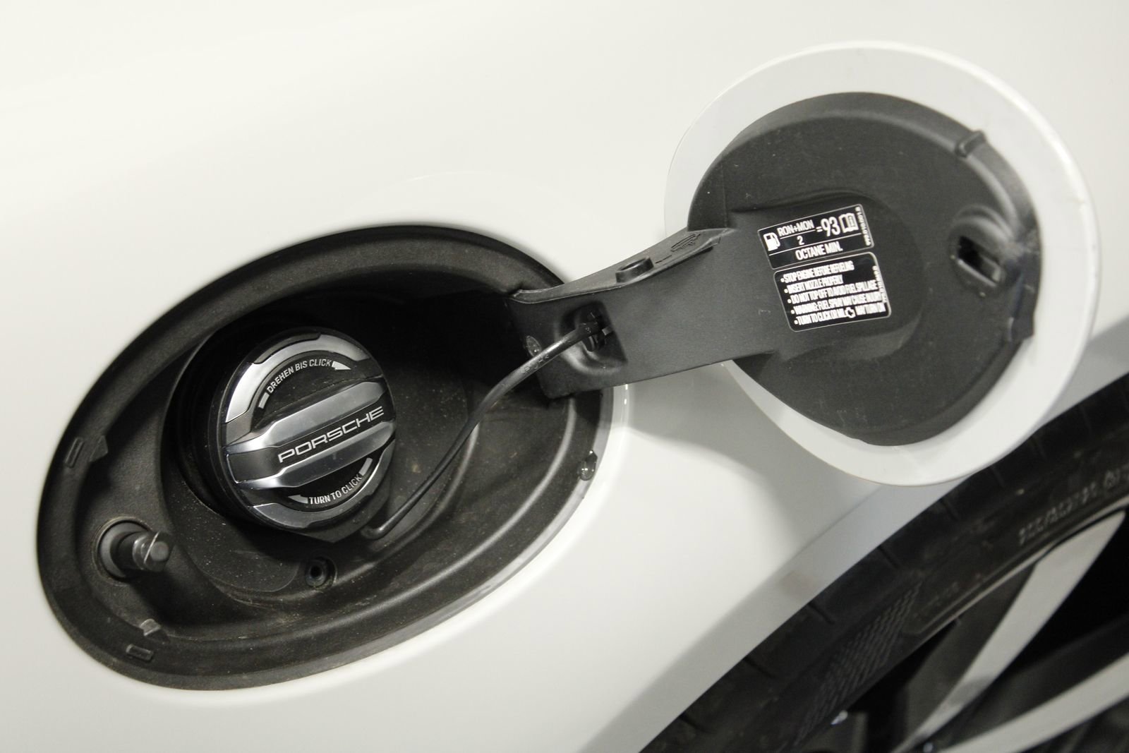 Used 2025 Porsche 911 Turbo S AWD/4WD image 18