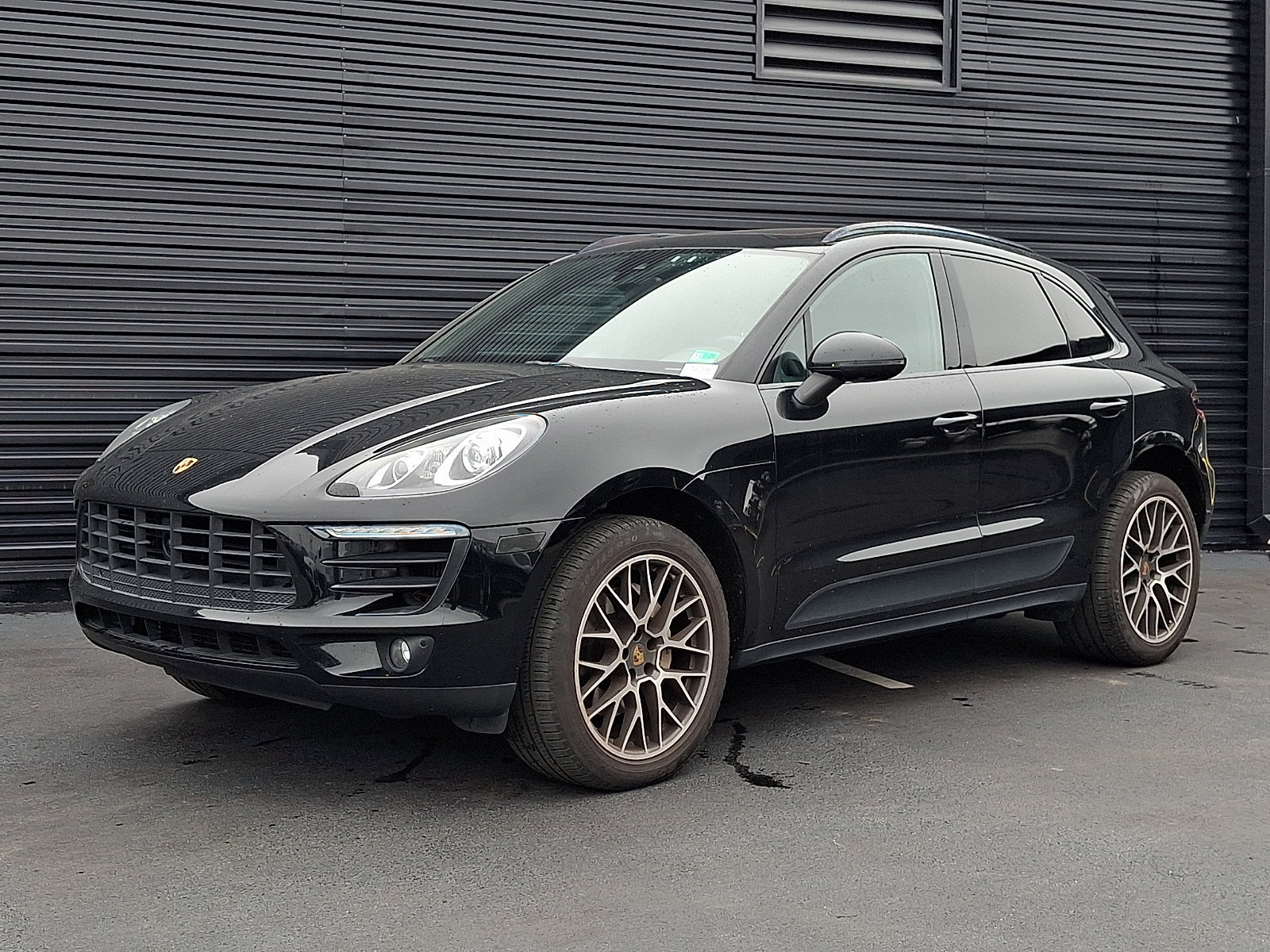 Used 2018 Porsche Macan S AWD/4WD image 1