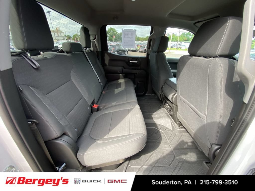 Used 2021 Chevrolet Silverado 1500 LT AWD/4WD image 31