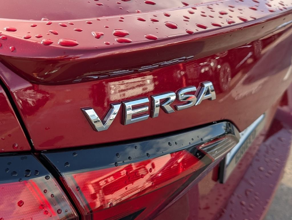 Certified 2022 Nissan Versa SR w/ Trunk Package image 13