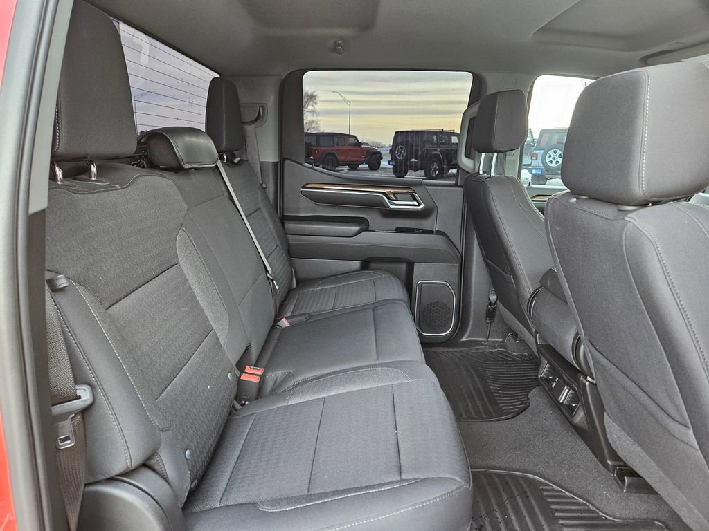 Used 2022 Chevrolet Silverado 1500 RST w/ Z71 Off-Road Package AWD/4WD image 32